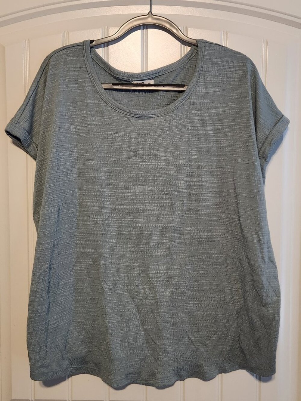 24/7 by Maurices Women's XXL Textured Sage Green Short Sleeve Top
